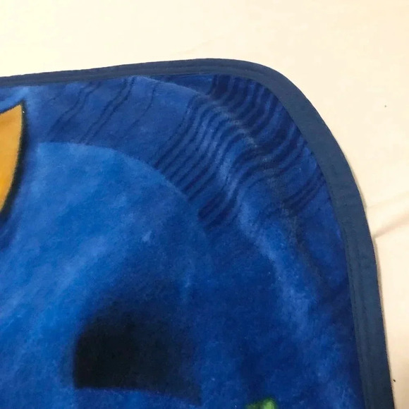 2021 Sonic the Hedgehog Soft Plush Throw Blanket for Kids 46 x 38 Inch - Picture 8 of 16